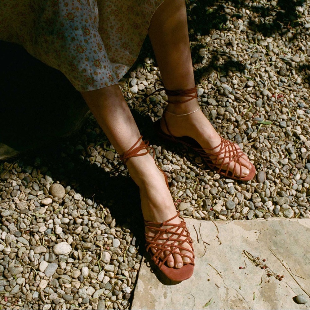 NWT Dôen Casimira Sandal Rust Suede Size 38
